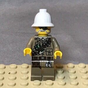 Lego Monster Fighters Major Quinton Steele Minifigure